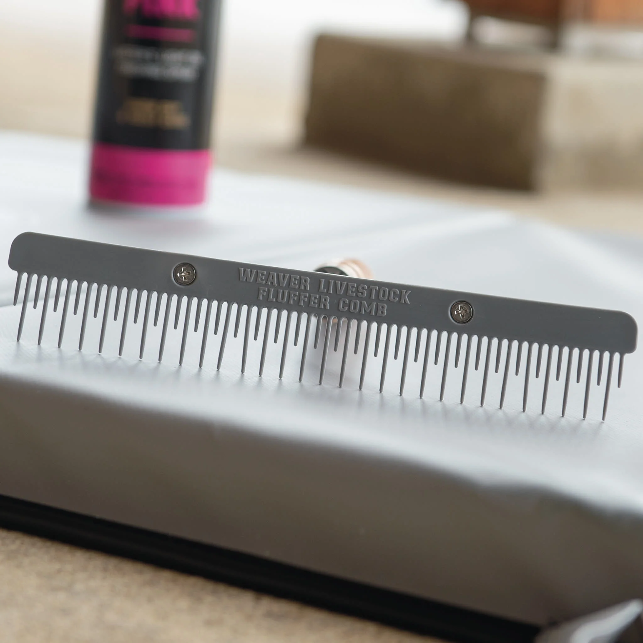 Plastic Fluffer Comb - Image 18